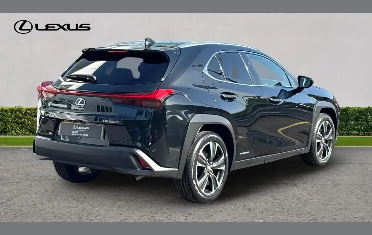 Used Lexus UX 250h 180 HP (132 kW) 2020 Black SUV
