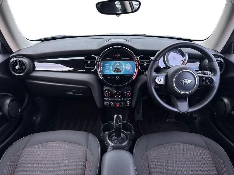 Used Mini Cooper Classic 134 HP (98 kW) 2023 Silver Hatchback