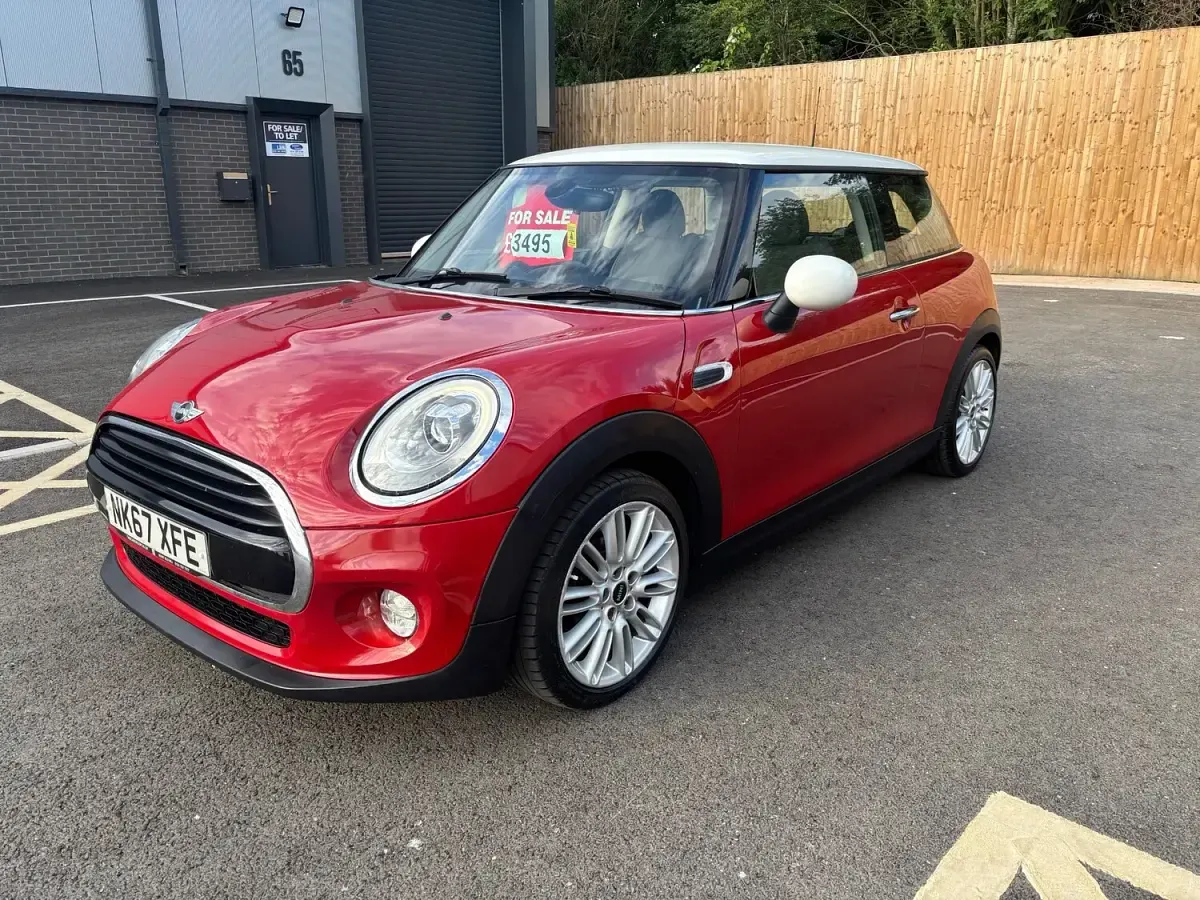 Used Mini Cooper D Hatch 2017 Red Hatchback