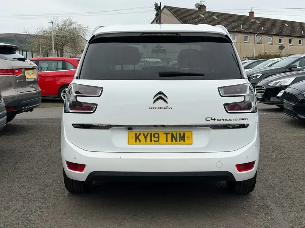 Used Citroën C4 SpaceTourer Flair 130 HP (95 kW) 2019 White MPV