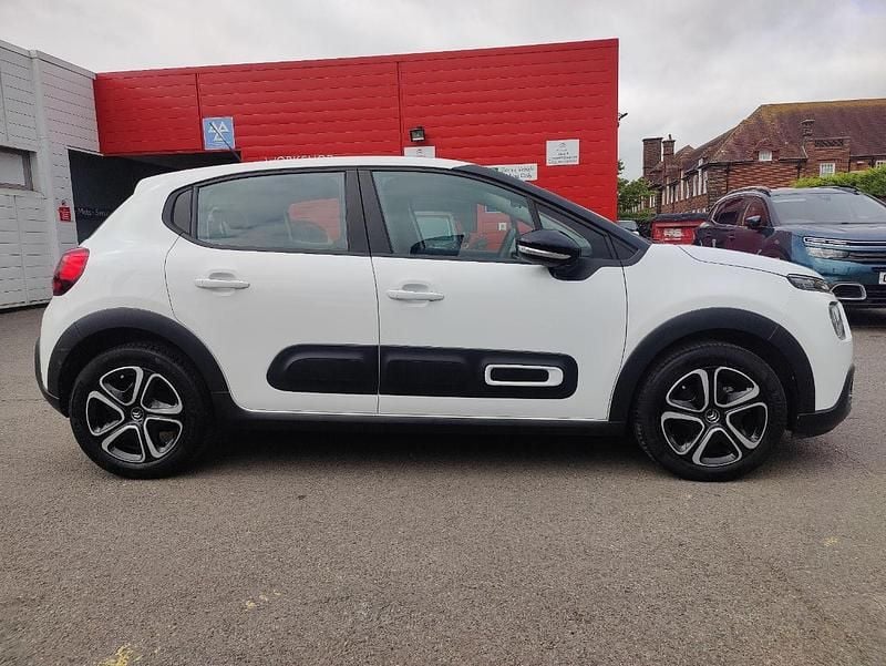 White Used 2022 Citroën C3 PureTech Hatchback | £11,400 (Fair price) - Image 1/4