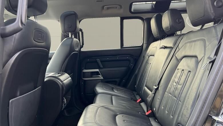 Used Land Rover Defender HSE 241 HP (177 kW) 2020 Estate