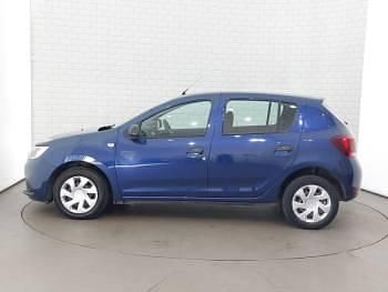 Used Dacia Sandero Essentiel 73 HP (53 kW) 2018 Blue Hatchback