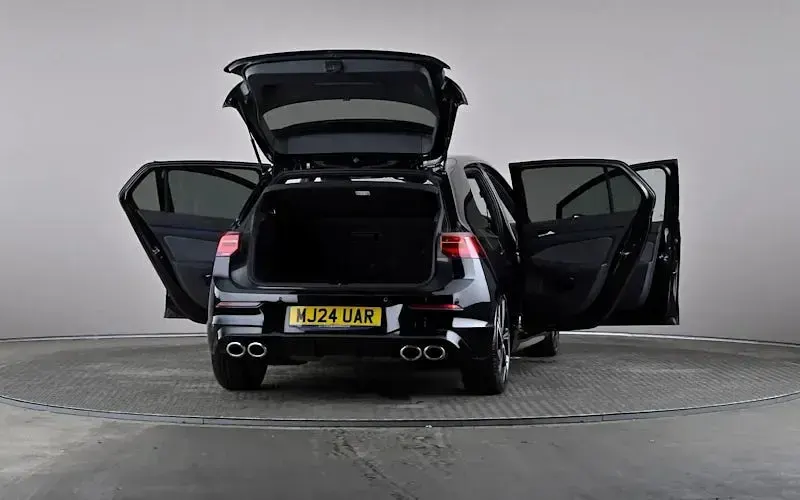Used VW Golf VIII R 320 HP (235 kW) 2024 Black Hatchback