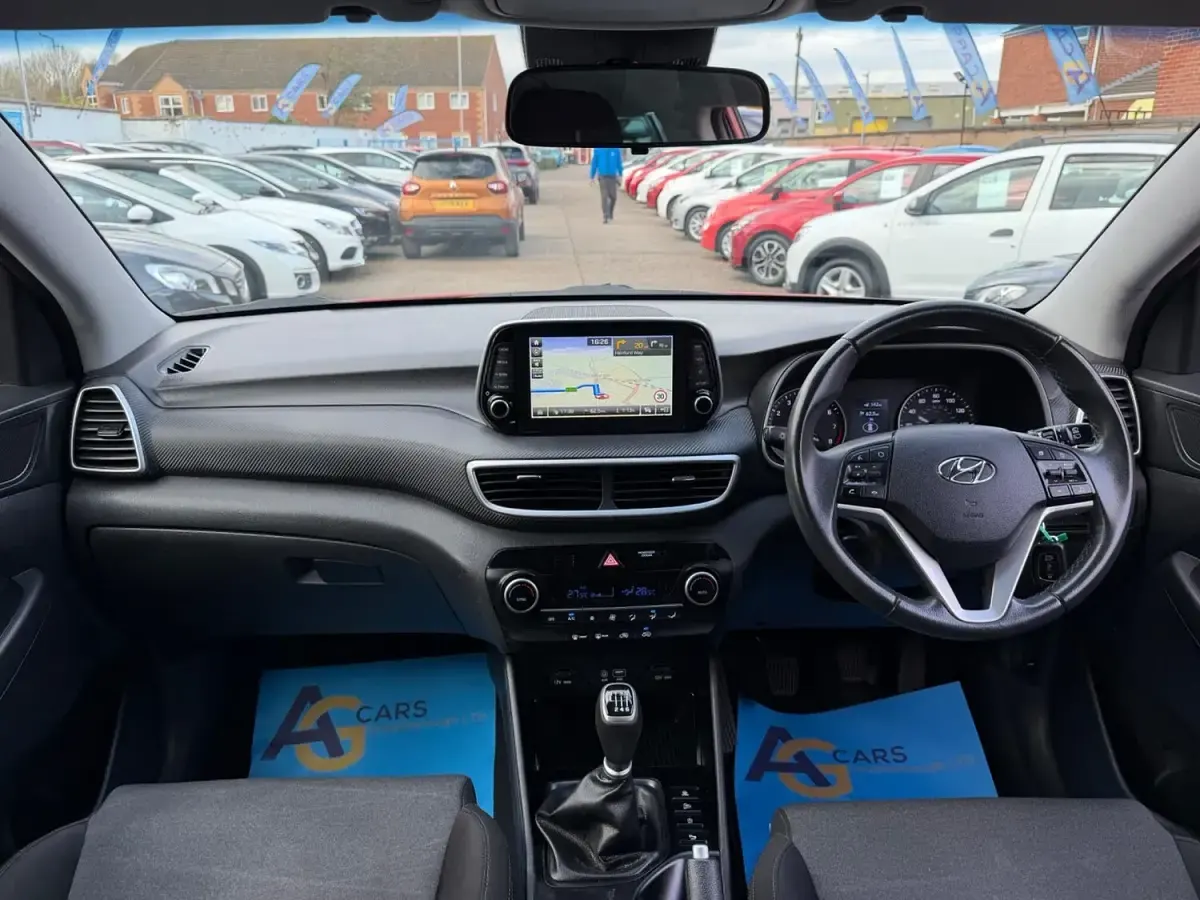Used Hyundai Tucson SE 136 HP (100 kW) 2020 Red SUV