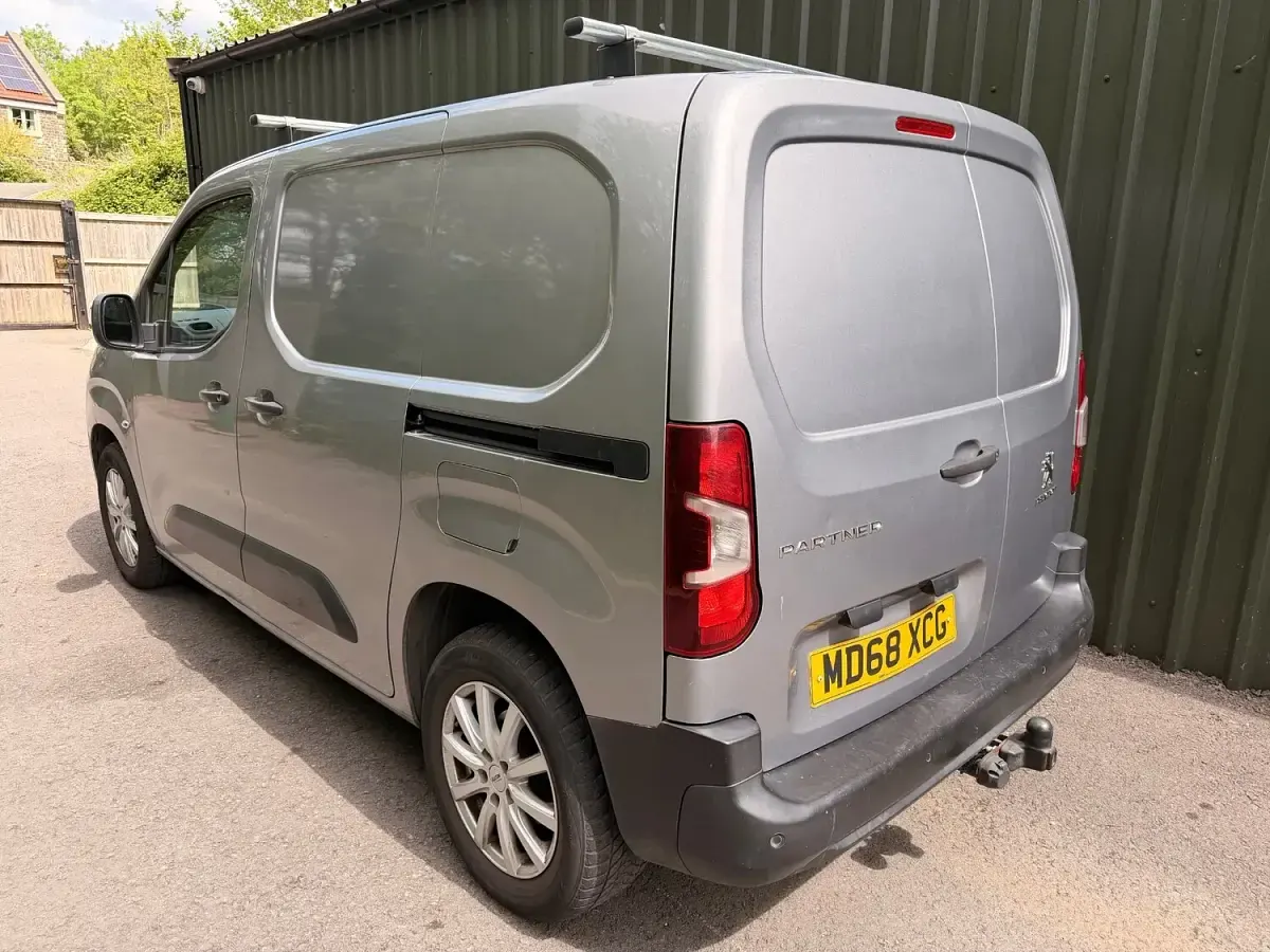 Used Peugeot Partner 2019 Grey MPV