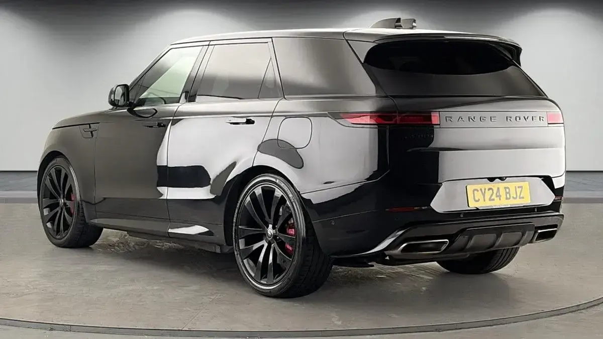 Used Land Rover Range Rover Sport SE Dynamic 2024 Santorini black SUV