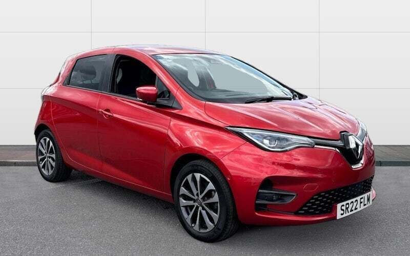 Red Used 2022 Renault Rapid GT Hatchback | £10,033 (Good price) - Image 1/4