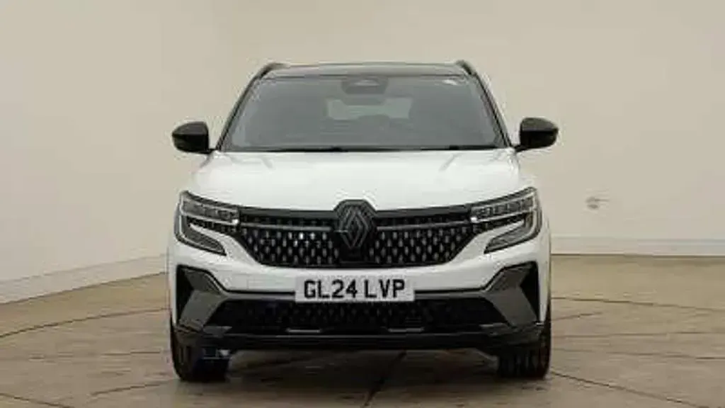Used Renault Austral Techno Esprit Alpine 200 HP (147 kW) 2024 White  SUV