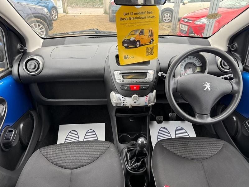 Used Peugeot 107 Active 68 HP (50 kW) 2012 Blue Hatchback