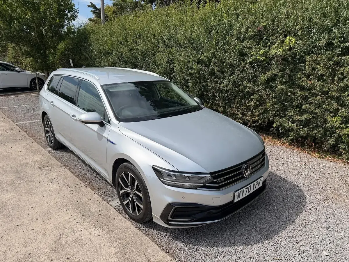 Used VW Passat GTE 218 HP (160 kW) 2020 Silver Estate