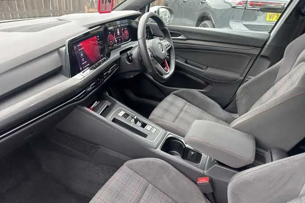 Used VW Golf VIII GTI 245 HP (180 kW) 2021