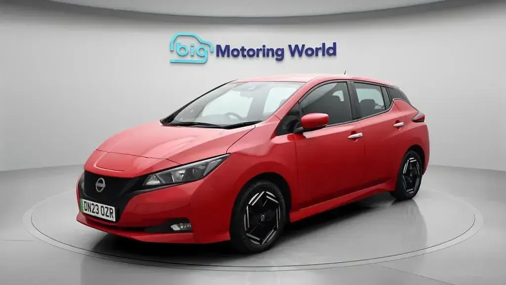 Used Nissan Leaf Acenta 110 kW (150 HP) 2023 Red Hatchback