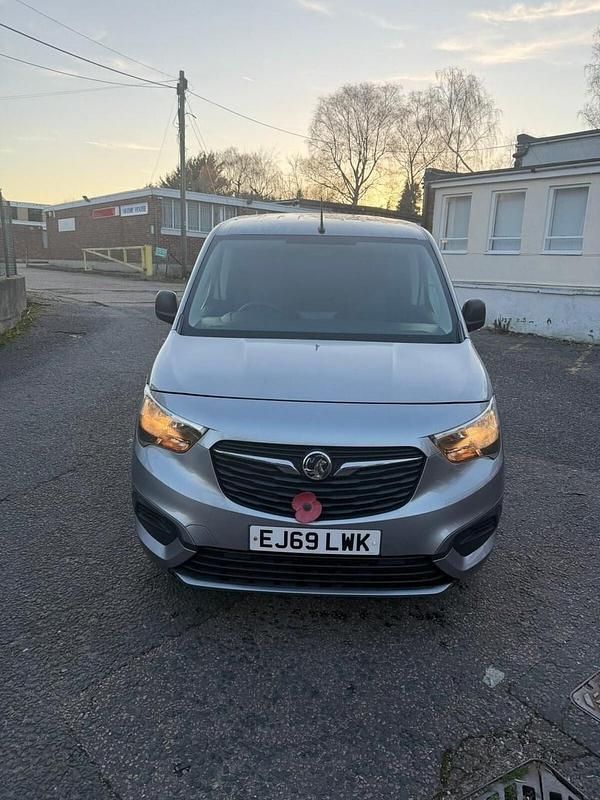 Used Vauxhall Combo Sportive 110 HP (80 kW) 2019 Grey MPV