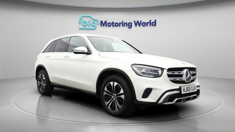 Used 2019 Mercedes GLC220 | £22,200 (Good price) - Image 1/4