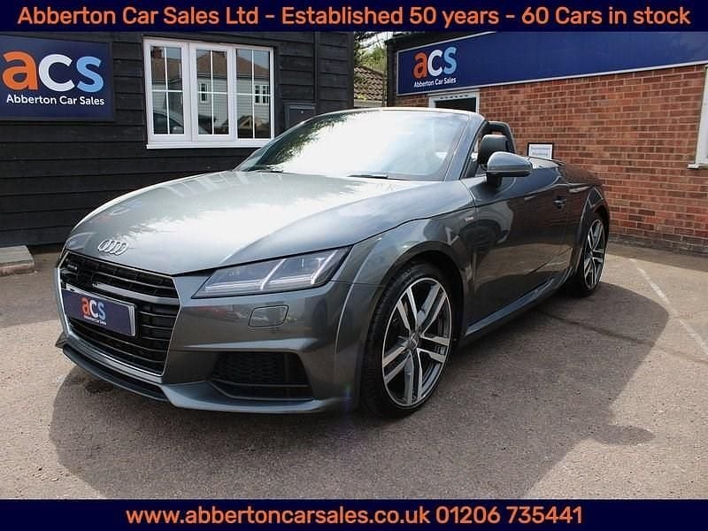 Begagnad Audi TT S-Line 2015 Grå Sportkupé
