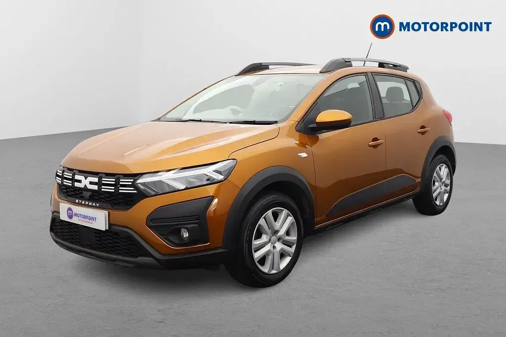 Used Dacia Sandero Expression 2023 Orange Hatchback