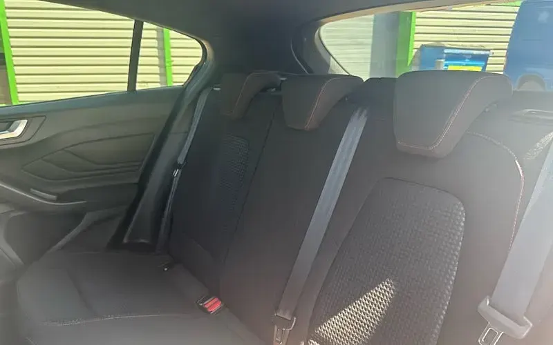 Used Ford Focus ST-Line 155 HP (114 kW) 2023 Blue Hatchback