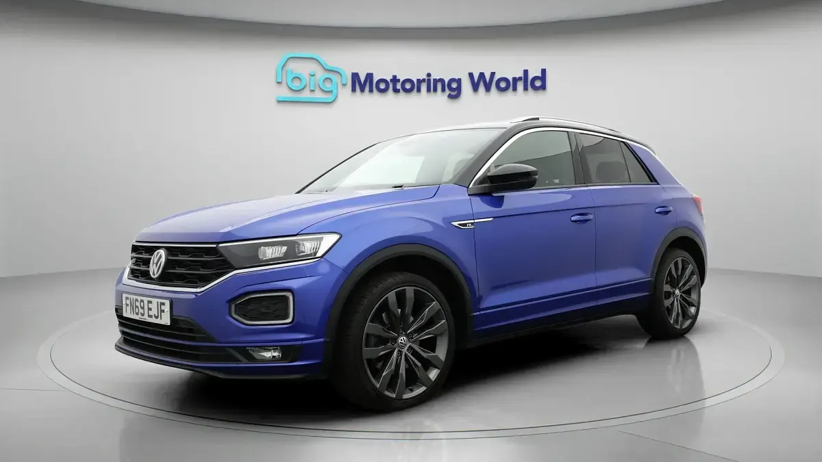 Used VW T-Roc R-line 190 HP (139 kW) 2019 Blue SUV