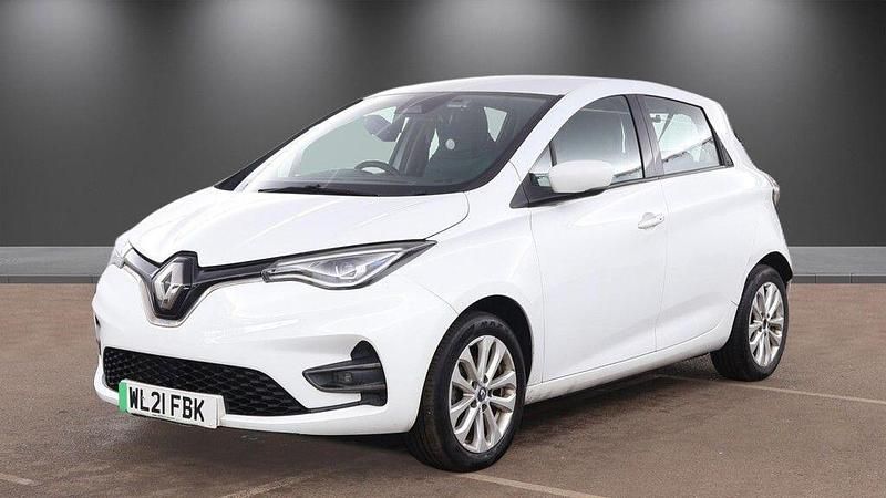 Used Renault Zoe Iconic 80 kW (109 HP) 2020 White Hatchback