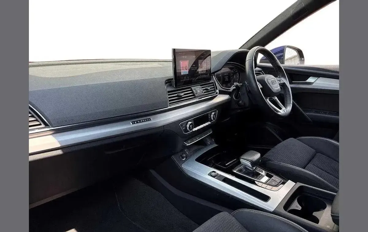 Used Audi Q5 Sportback S-Line 261 HP (191 kW) 2021 Blue SUV