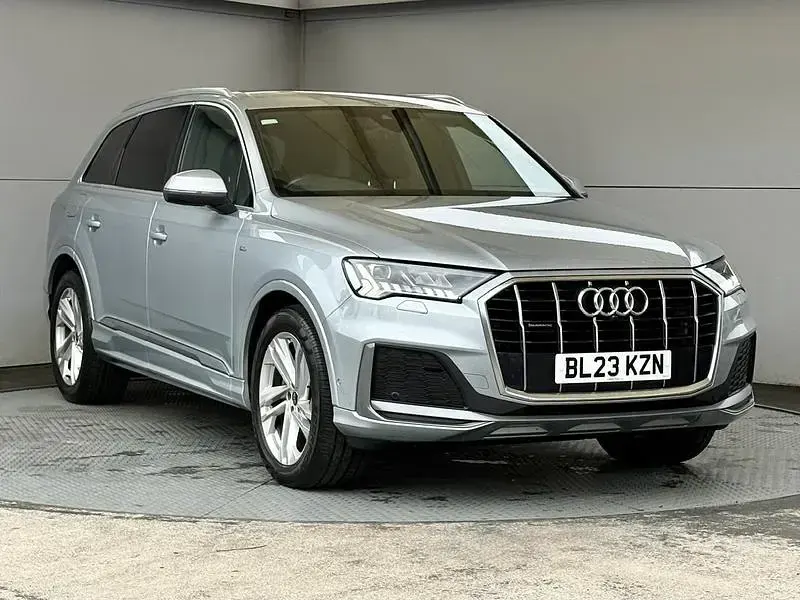 Used Audi Q7 S-Line 231 HP (169 kW) 2023 Silver SUV