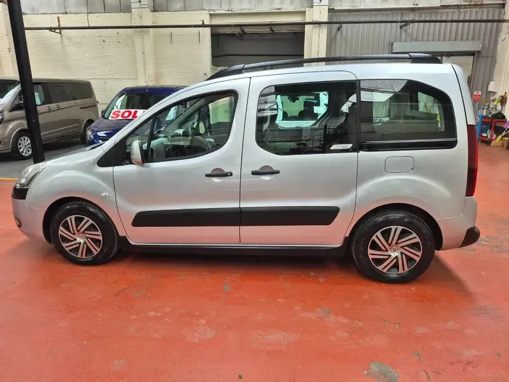 Used Citroën e-Berlingo XTR 90 HP (66 kW) 2012 Silver MPV