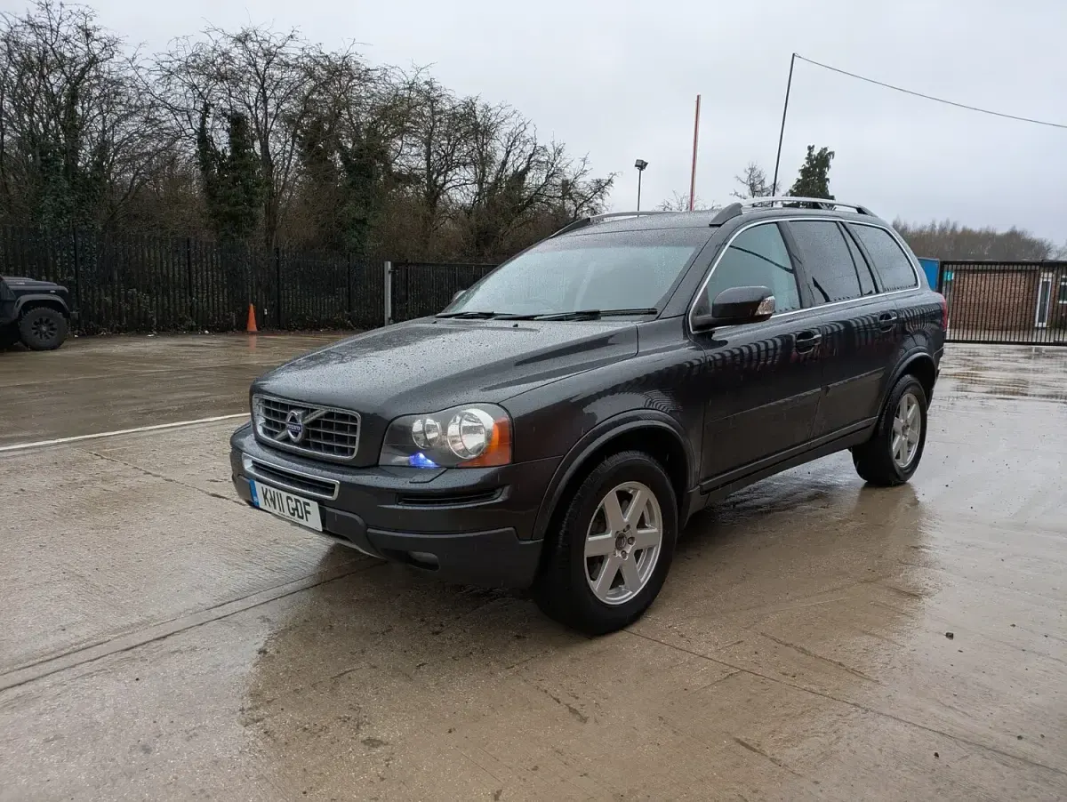 Used Volvo XC90 SE Lux 200 HP (147 kW) 2011 Grey SUV