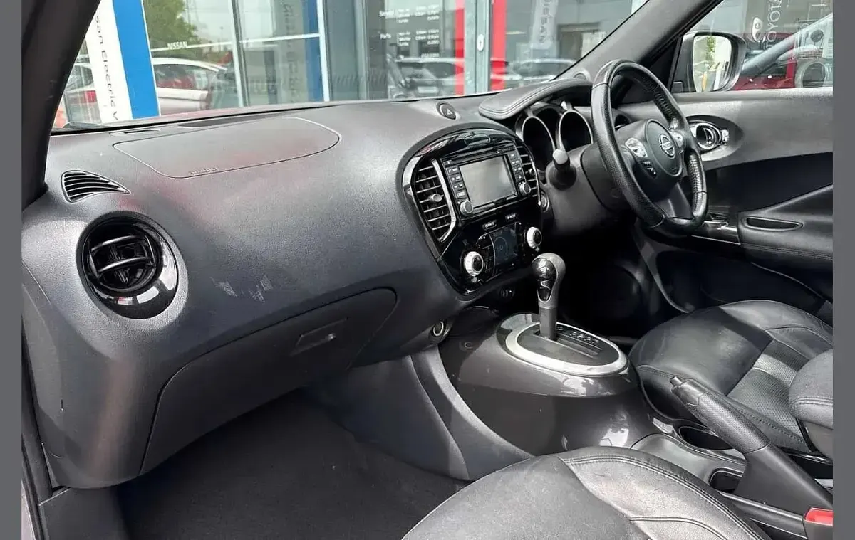 Used Nissan Juke Tekna 114 HP (83 kW) 2018 Grey SUV