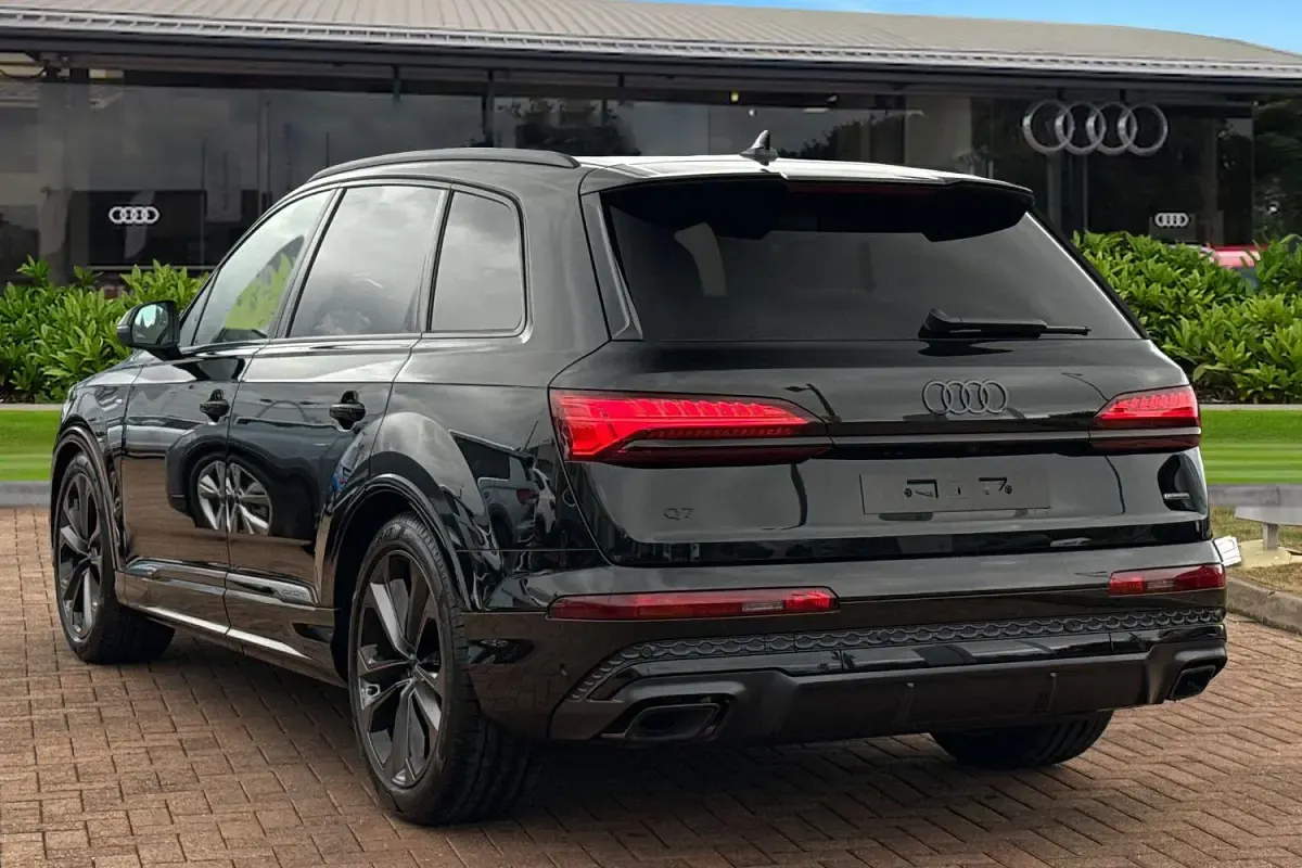 New Audi Q7 Black Edition 2025 Black SUV