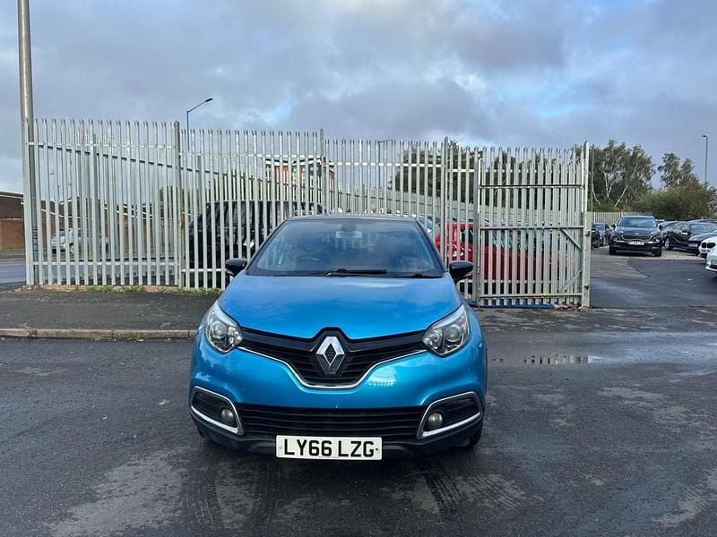 Blue Used 2017 Renault Captur Dynamique SUV | £4,495 (Super price) - Image 1/4