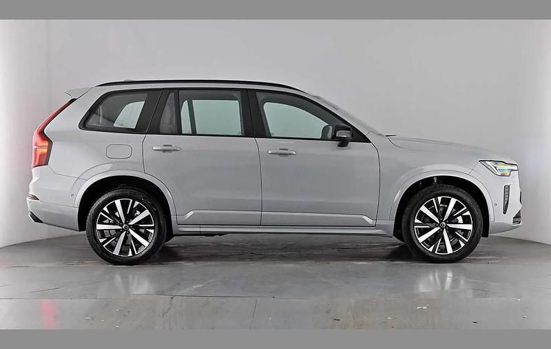 New Volvo XC90 Plus 250 HP (183 kW) 2025 Denim blue SUV