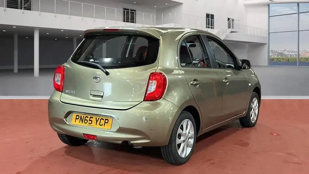 Begagnad Nissan Micra Acenta 80 HK (58 kW) 2015 Grön Halvkombi