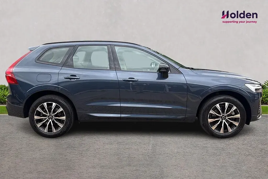 Used Volvo XC60 Plus 197 HP (144 kW) 2023 Blue SUV