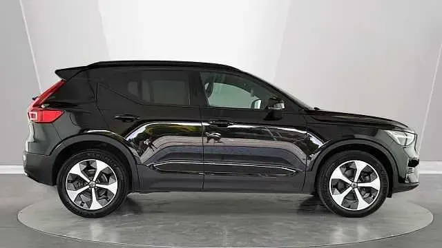 Used Volvo XC40 Plus 194 HP (142 kW) 2026 SUV