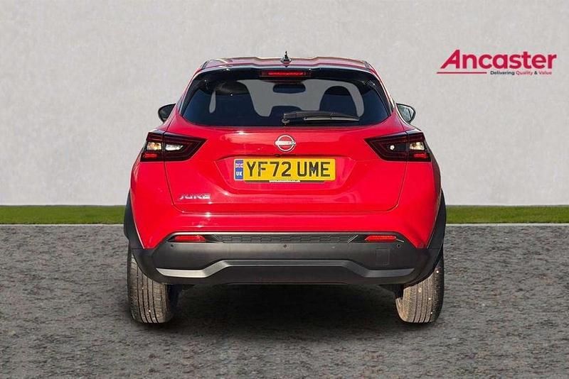 Used Nissan Juke N-Connecta 112 HP (82 kW) 2022 Red SUV