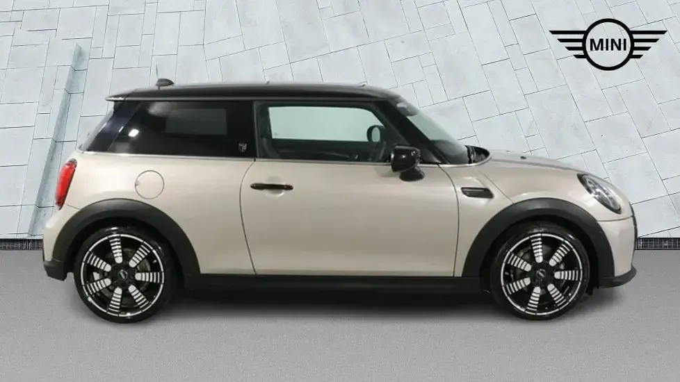 Used Mini Cooper Exclusive 134 HP (98 kW) 2023 Grey Hatchback