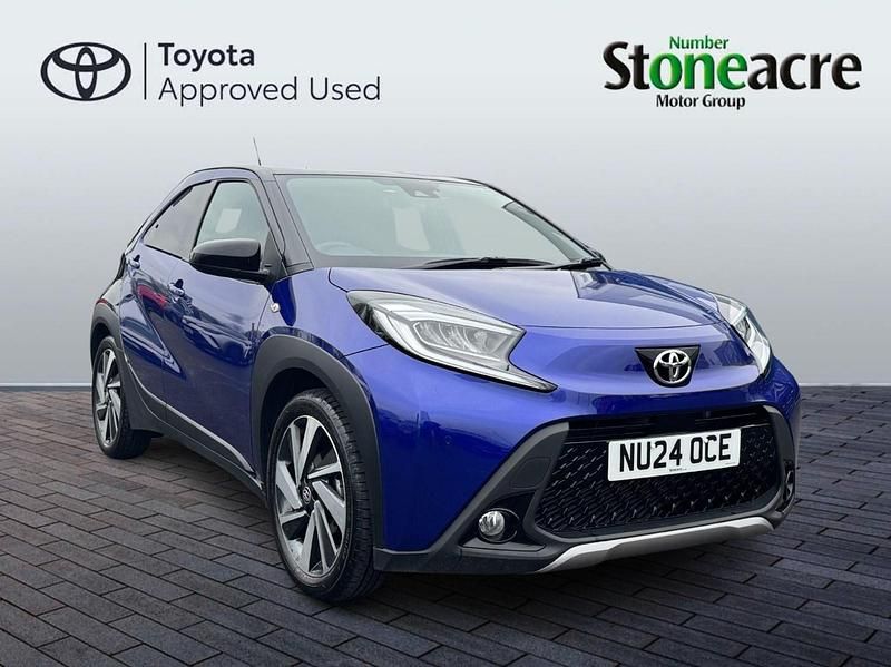 Used Toyota Aygo X 72 HP (52 kW) 2024 Blue SUV