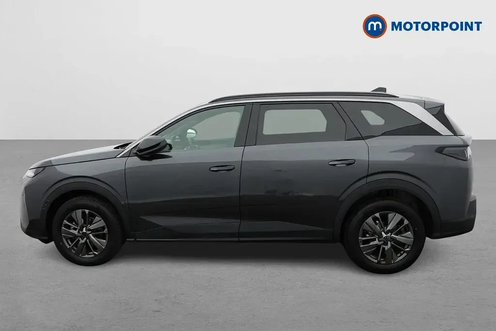 Gebraucht Peugeot 5008 Allure 145 PS (106 kW) 2025 Grau SUV