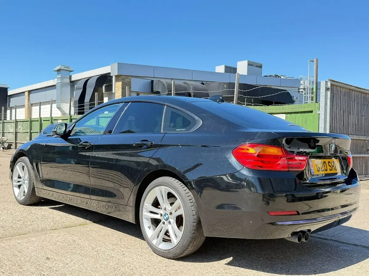 Used BMW 420 Sport Line 190 HP (139 kW) 2015 Black Hatchback