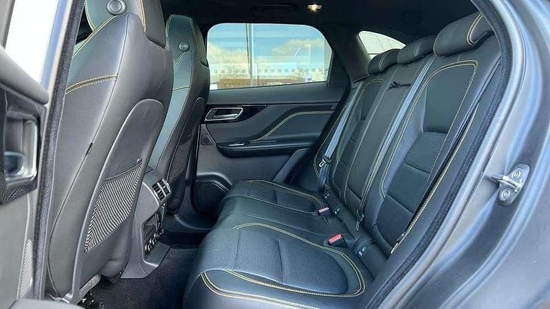 Used Jaguar F-Pace 300 HP (220 kW) 2020 White SUV