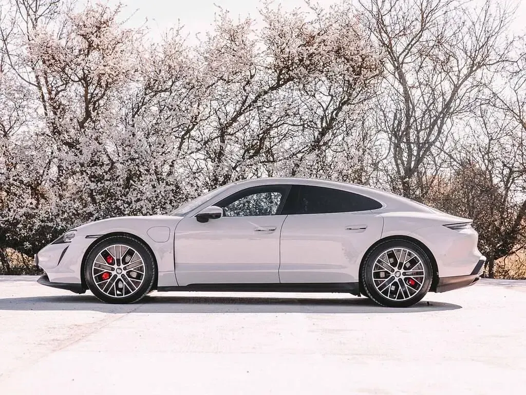 Used Porsche Taycan Performance Package 11 kW (15 HP) 2023 Grey Sedan
