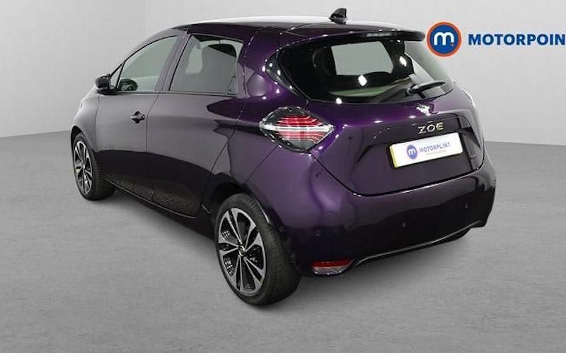 Used Renault Zoe Iconic 100 kW (136 HP) 2023 Mauve/purple Hatchback