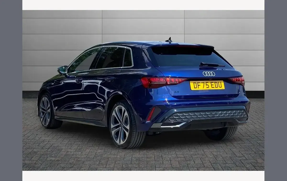 Used Audi A3 e-tron S-Line 204 HP (150 kW) 2025 Blue Hatchback