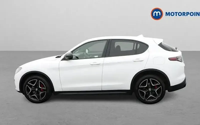 Used Alfa Romeo Stelvio Ti 280 HP (205 kW) 2019 White SUV