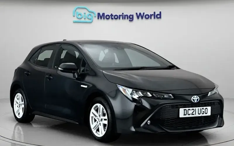 Used Toyota Corolla 122 HP (89 kW) 2021 Hatchback