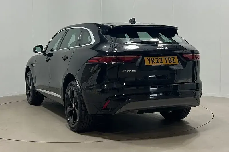 Used Jaguar F-Pace R-Dynamic 201 HP (147 kW) 2022 Black SUV
