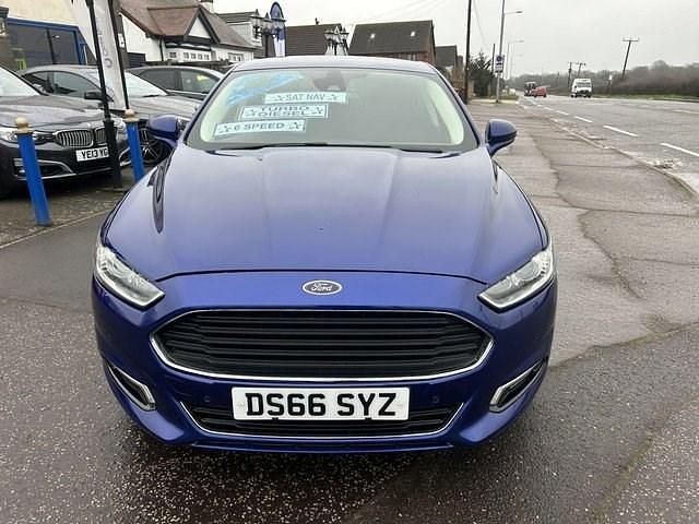 Used Ford Mondeo Titanium 150 HP (110 kW) 2016 Blue Hatchback