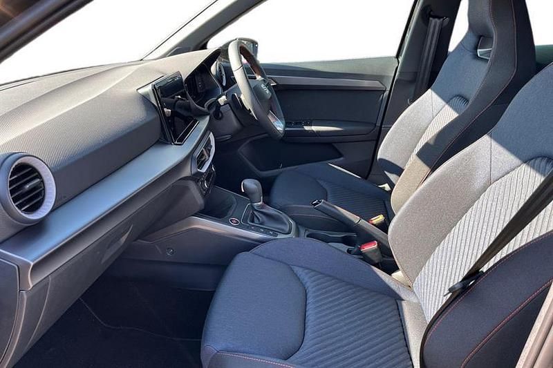 New Seat Arona Black Edition 115 HP (84 kW) 2025 Black SUV