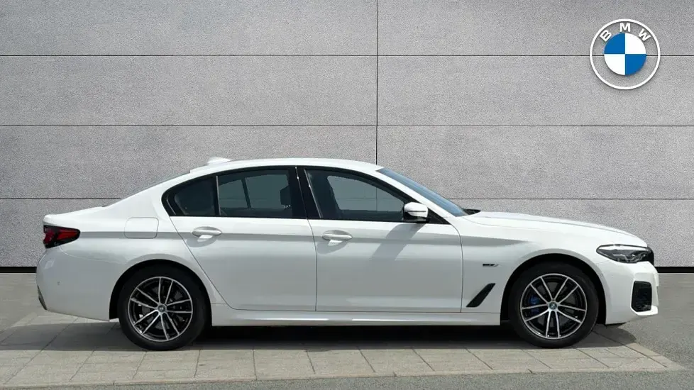 Usado BMW 530e M Sport 288 CV (211 kW) 2022 Blanco